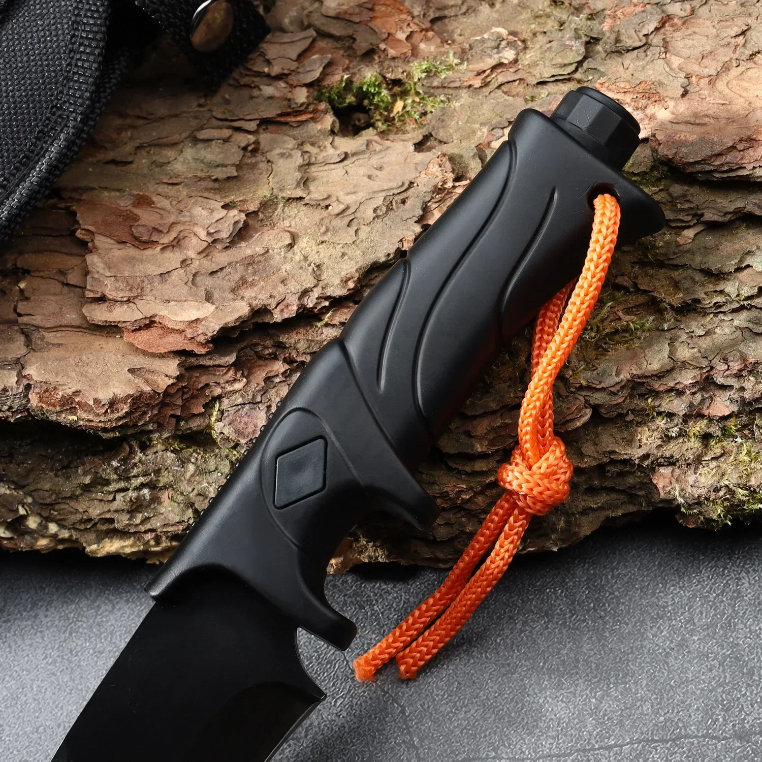 Nóż ze stałym ostrzem, o wysok – Dive Knife Titanium recenzja i cena