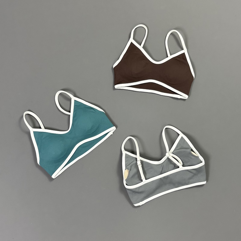 Damski biustonosz sportowy z k – Aquatic Sports Bra recenzja i cena